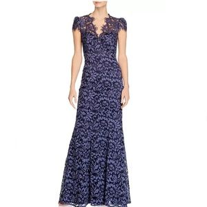 Eliza J Scalloped Edge Lace Gown in Navy, Sz 6